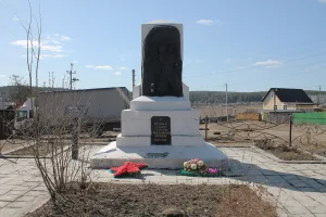 Братская могила красноармейцев, погибших в годы Гражданской войны (Большая Лая)