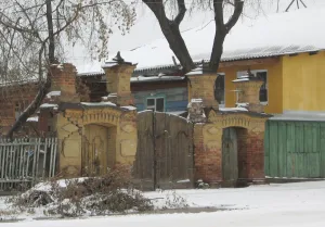Ворота дома Колобова (Шадринск)