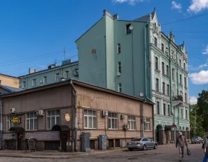Дом с магазинами (Выборг)