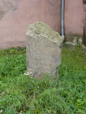 Могила П.И. Орловой (Савиной) (1815-1900), актрисы (Осташков)