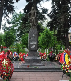 Братская могила советских воинов (Солнечногорск)