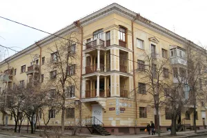 Жилой дом (Центральный район)