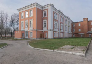 Здание больницы Приказа общественного призрения – центральный корпус губернской земской больницы (Ярославль)
