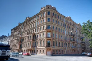 Проспект Римского-Корсакова 65