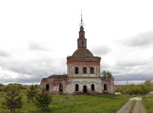Церковь Космы и Дамиана (Семеновское-Советское)
