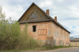 Каменное двухэтажное здание (Великий Новгород)