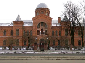 Главный корпус с домовым храмом св. Николая Чудотворца (Сокольники)