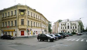 Лялина площадь