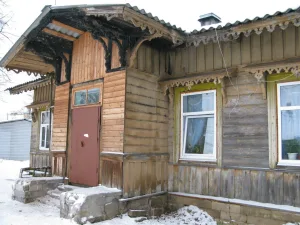 Жилой дом с хозпостройками (Гатчина)