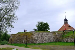 Клок-бастион (Приозерск)