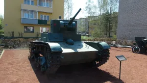 Танк Т-26, установленный в честь танкистов Северо-Западного фронта