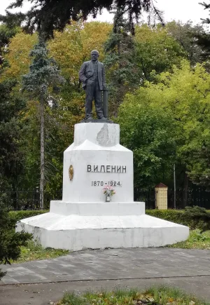 Памятник В.И. Ленину (Кузнецк)