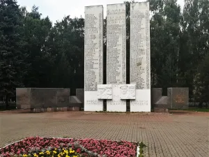 Обелиск воинской славы вологжанам — Героям Советского Союза