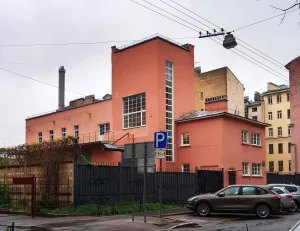 Здание подстанции Волховской ГЭС