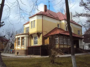 Закавказская улица 19