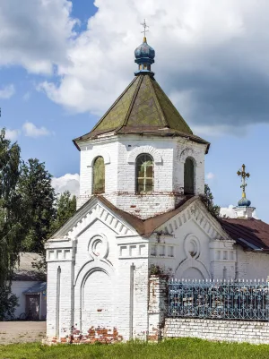 Северо-западная башня ограды