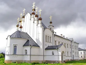 Церковь Казанская с братским корпусом (Новый Путь)