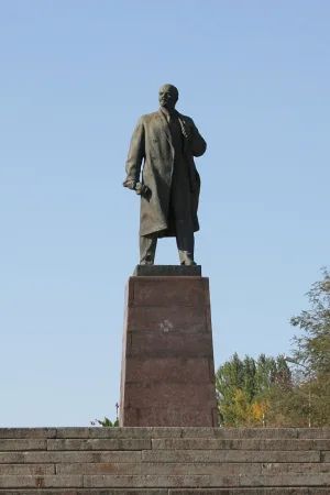 Памятник В.И. Ленину (Краснооктябрьский район)