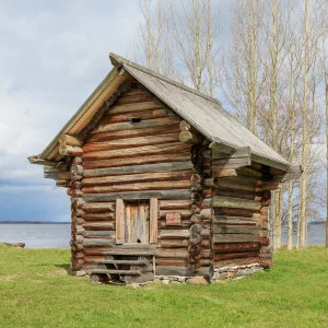 Амбар Жданова из деревни Пелдожи (остров Кижи)