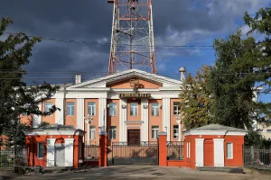 Здание телецентра с проходной (Омск)