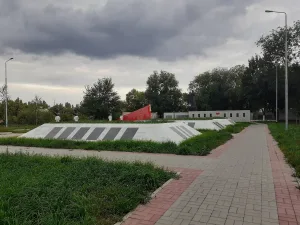 Три братских могилы