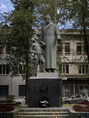Памятник Б.К. Домбровскому, первому начальнику милиции Пушкино (Пушкино)