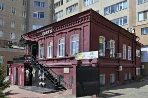 Особняк (Омск)