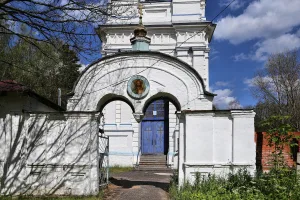 Ограда с воротами (Эрлекс)