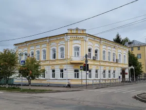 Здание, где в 1918 г. находился Бежецкий уездный исполком (Бежецк)