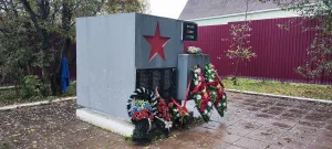 Братская могила советских воинов (Дедово-Талызино)