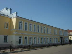 Здание женской гимназии