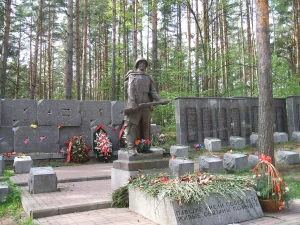 Братская могила советских воинов, погибших в Великую Отечественную войну (два захоронения) (Сестрорецк)