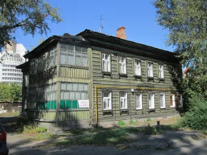 Интернациональная улица 96, Жилой дом