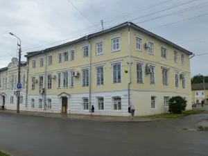 Административное здание (Великий Устюг)