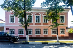 Здание, где с 1937 г. располагался Семёновский музей художественных промыслов, основанный художником Г.П. Матвеевым (Семёнов)