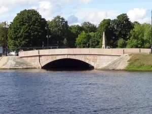 Восточный Артиллерийский мост