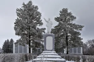 Памятник В.И. Ленину (Оконешниково)