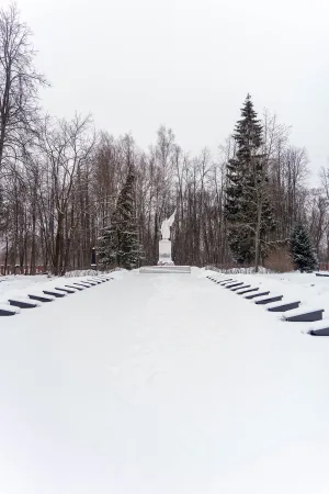 Братское кладбище воинов Советской Армии, погибших в 1941-1943 гг. (Великие Луки)