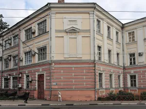 Здание, где в мужской гимназии учился Богданович М.А., поэт (Ярославль)