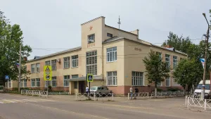 Школа-семилетка в Родниках