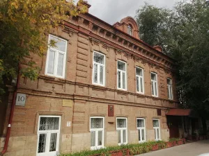 Жилой дом городской усадьбы (Оренбург)