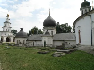 Подземная церковь Константина и Елены (Истра)