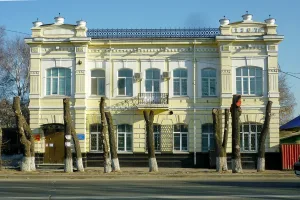 Здание гостиницы «Гранд-отель» (Уссурийск)