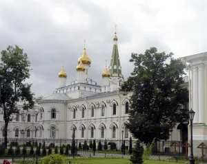 Южный корпус с церковью Афонской Божией Матери