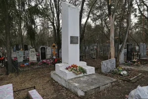 Могила Блусевич А.Ф., члена партии с 1904 г., секретаря райкома в 1917-1920 гг. (Омск)