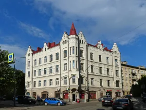 Жилой дом с магазинами акционерного общества «Ахиллес» (Выборг)