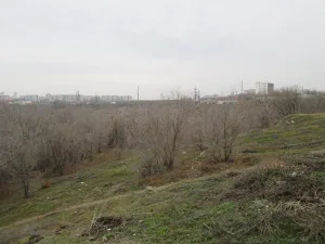 Место, где находился блиндаж-штольня, в котором был расположен штаб командующего Сталинградским фронтом генерал армии А.И. Ерёменко (Центральный район)