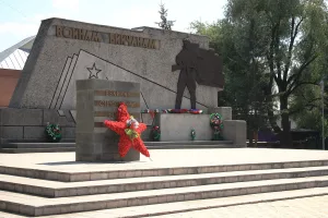 Мемориальный комплекс воинам-бийчанам, погибшим в годы Великой Отечественной войны (1941-1945 гг.)