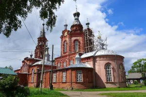 Знаменский монастырь (Осташков)