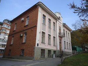 Доходный дом Б.Е. Кламбоцкого (Хабаровск)